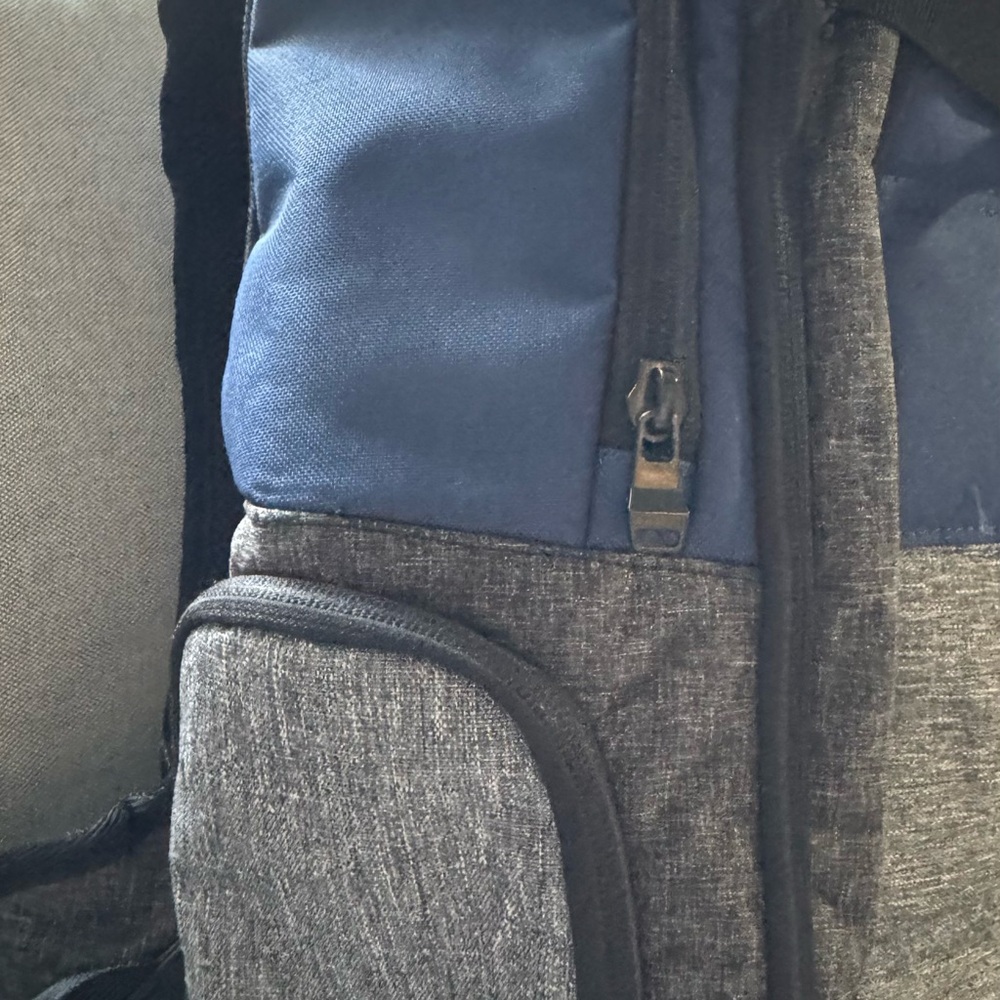 Quicksilver multi pocket backpack - Picture 4 of 10